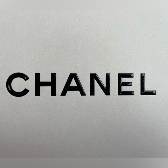 Chanel gift box - Picture 10 of 11